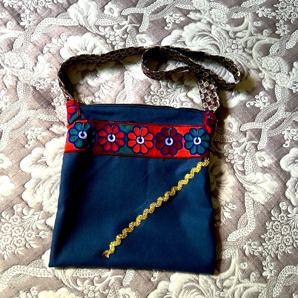 My own hand-embroidered women's shoulder bag
